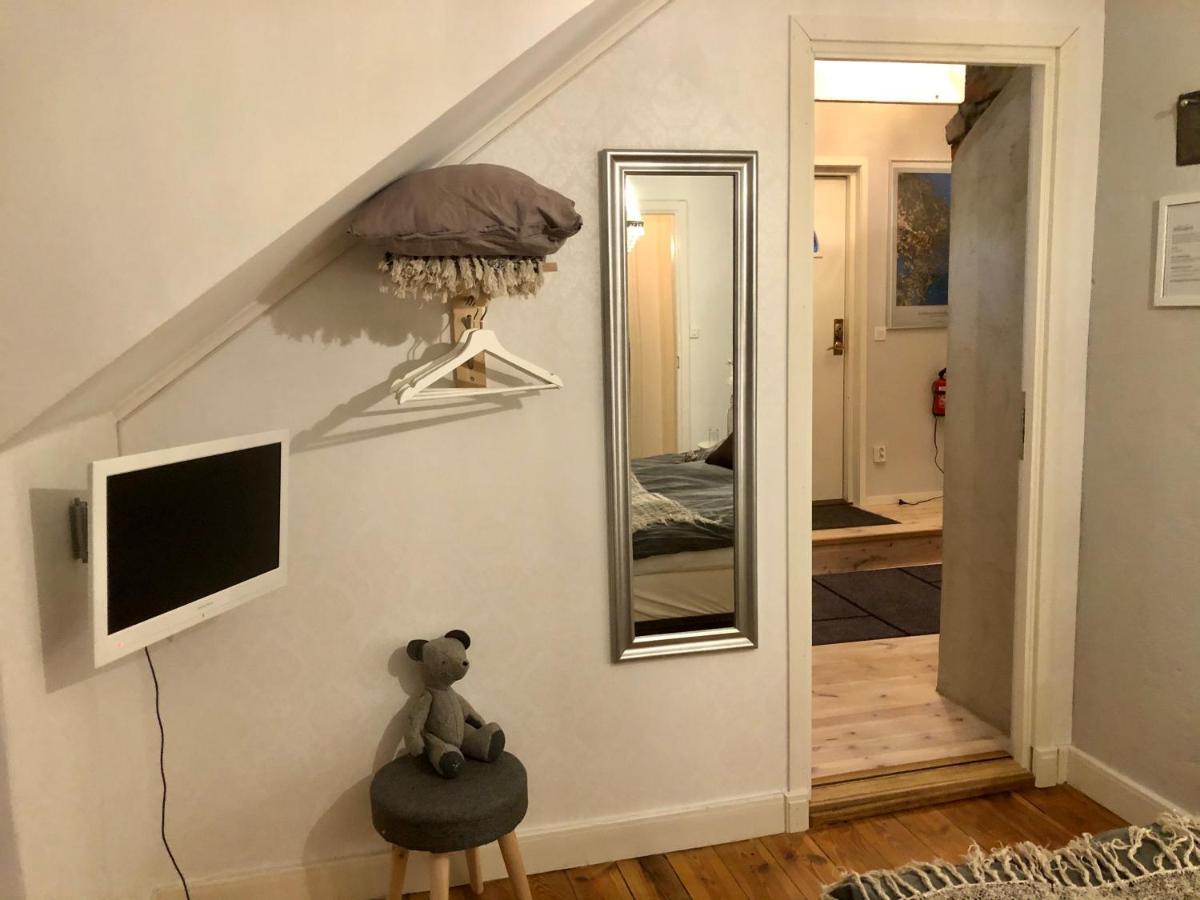 Pensionat Kanalvillan Vaddo Exteriör bild